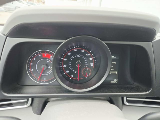Used 2023 Hyundai Elantra SEL w/ Cargo Package FWD image 17