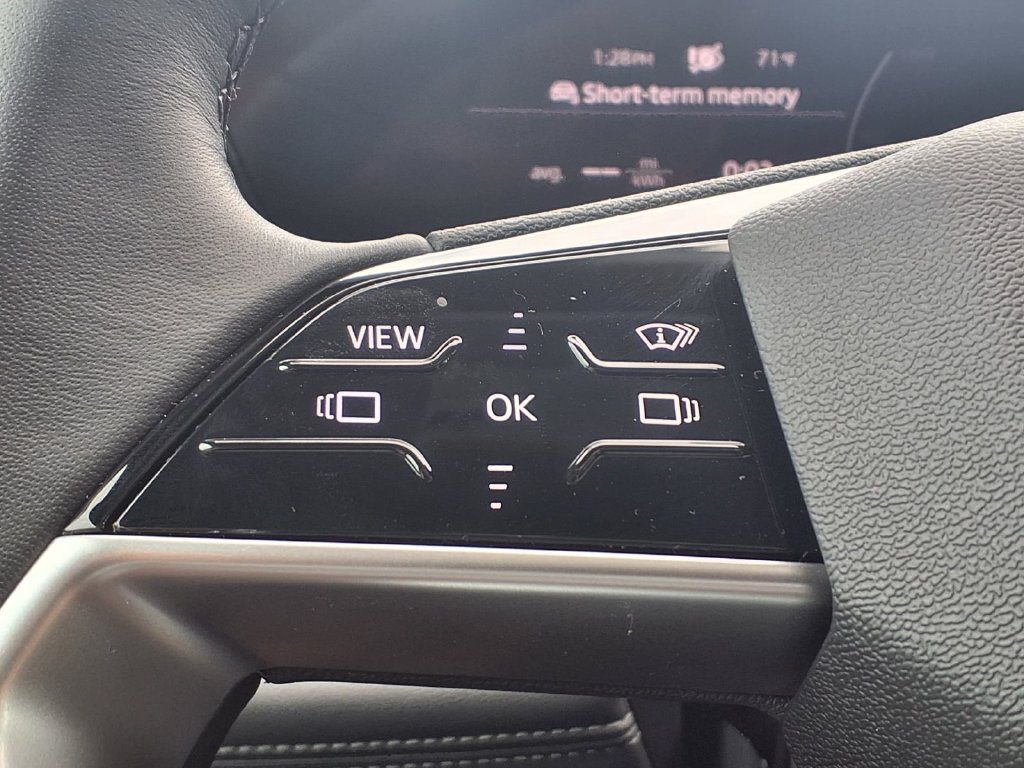 Certified 2025 Audi Q6 e-tron Premium Plus w/ Premium Plus AWD/4WD image 17