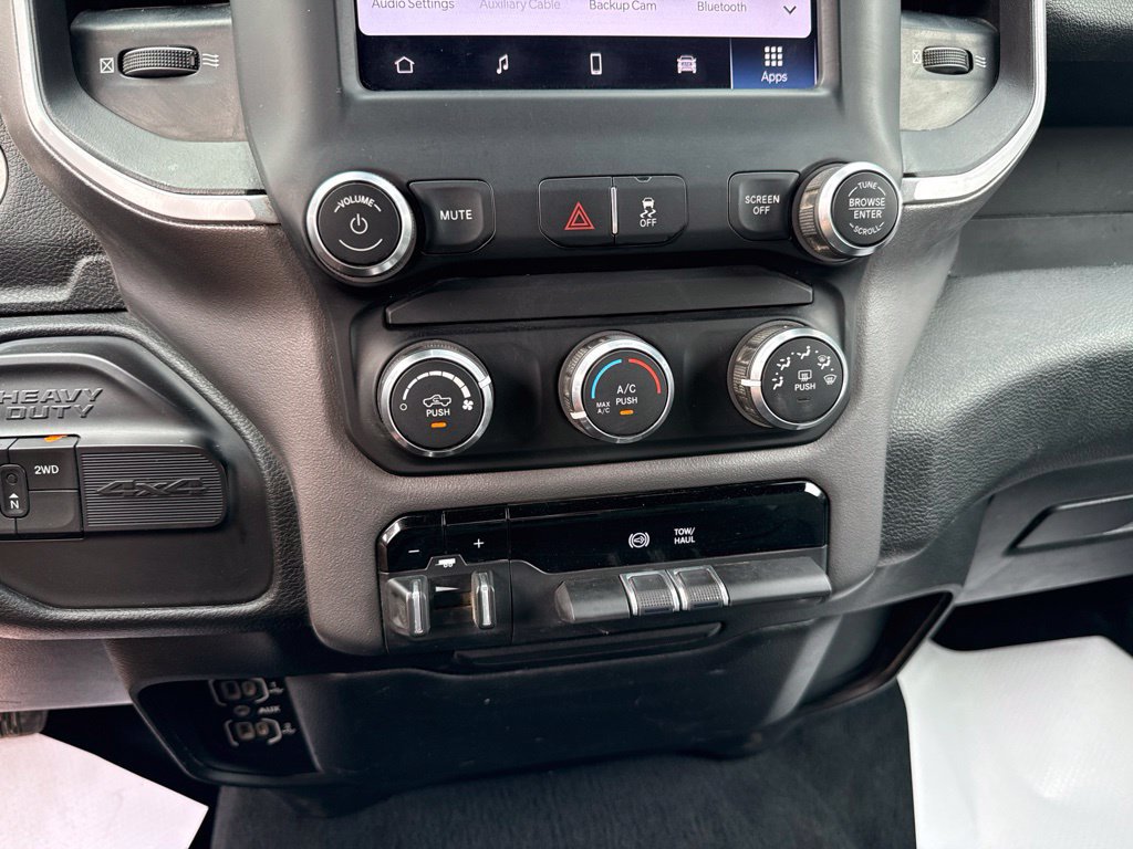 Used 2022 RAM 2500 Big Horn AWD/4WD image 28