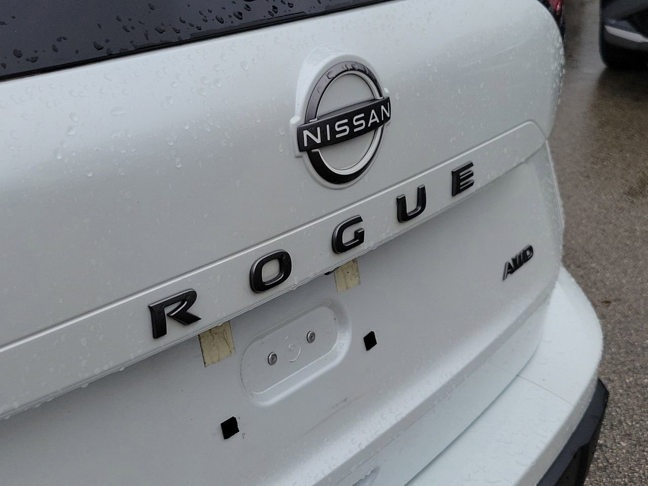 Used 2025 Nissan Rogue SV image 6