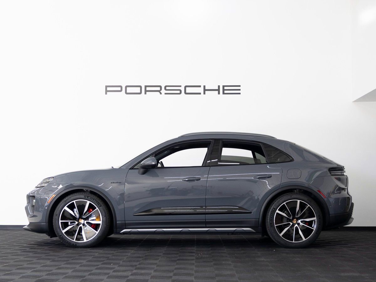 New 2025 Porsche Macan 4S Electric image 2