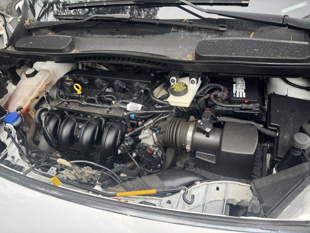 Used 2015 Ford Transit Connect XL FWD image 17