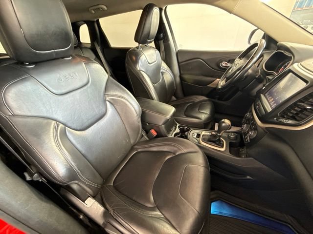 Used 2018 Jeep Cherokee Limited w/ High Altitude Package AWD/4WD image 31