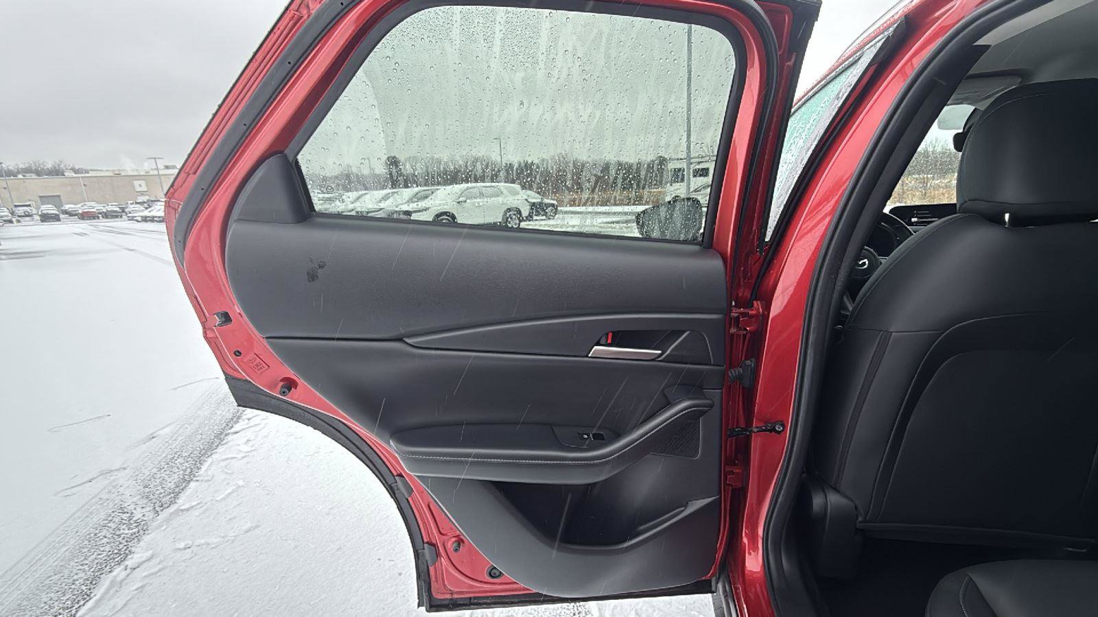 Used 2023 MAZDA CX-30 AWD 2.5 S w/ Select Package image 23