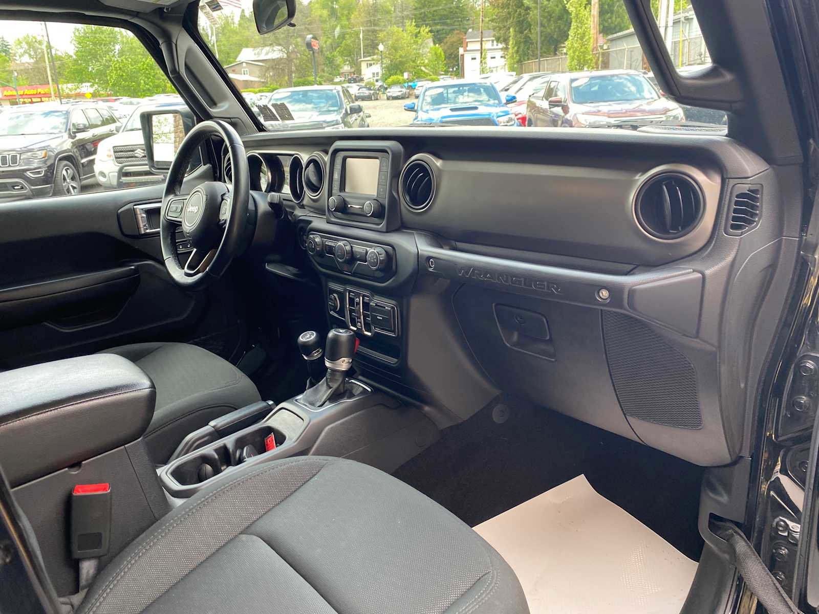 Used 2019 Jeep Wrangler Unlimited Sport S AWD/4WD image 22