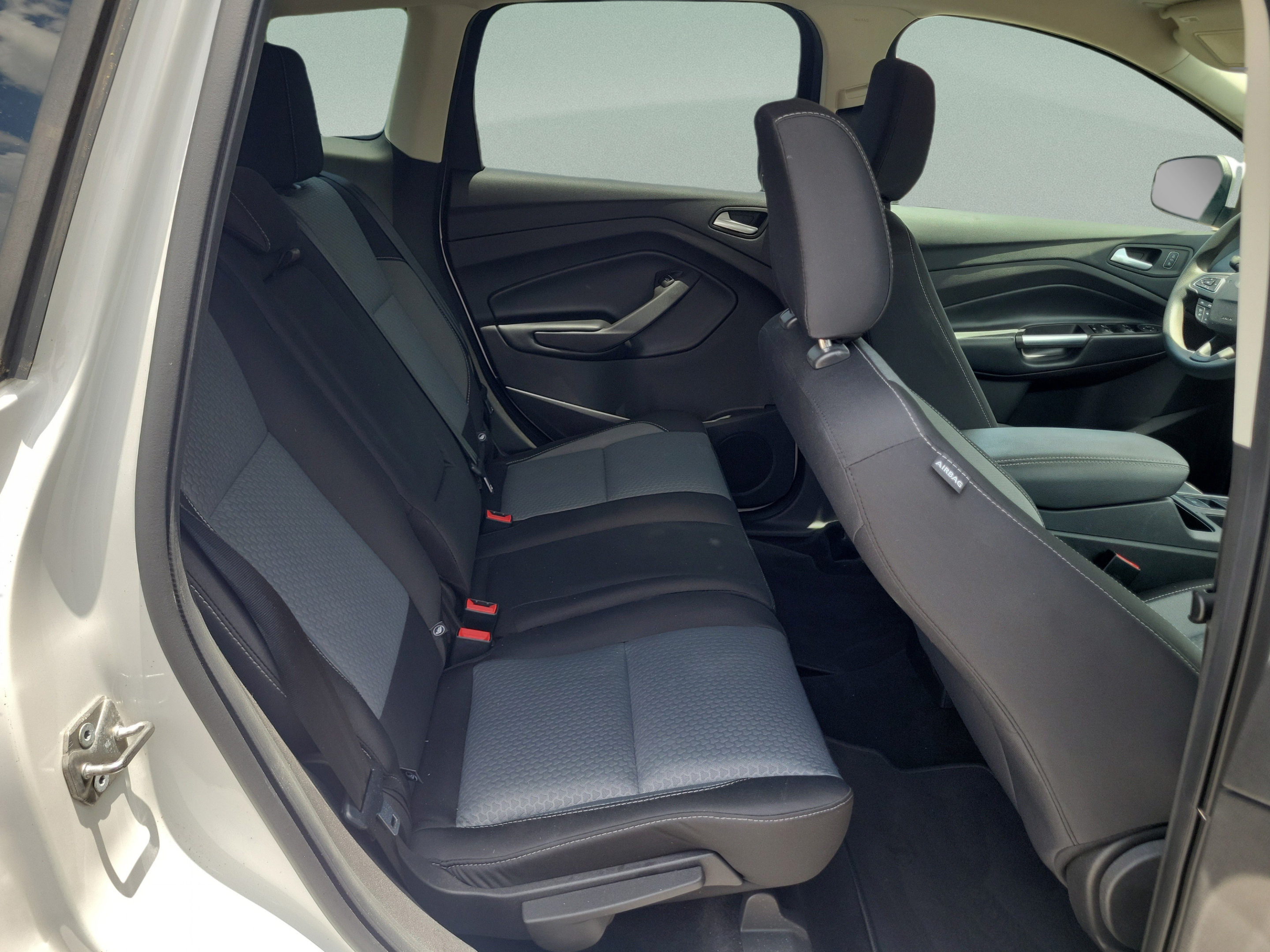 Used 2019 Ford Escape SE FWD image 10