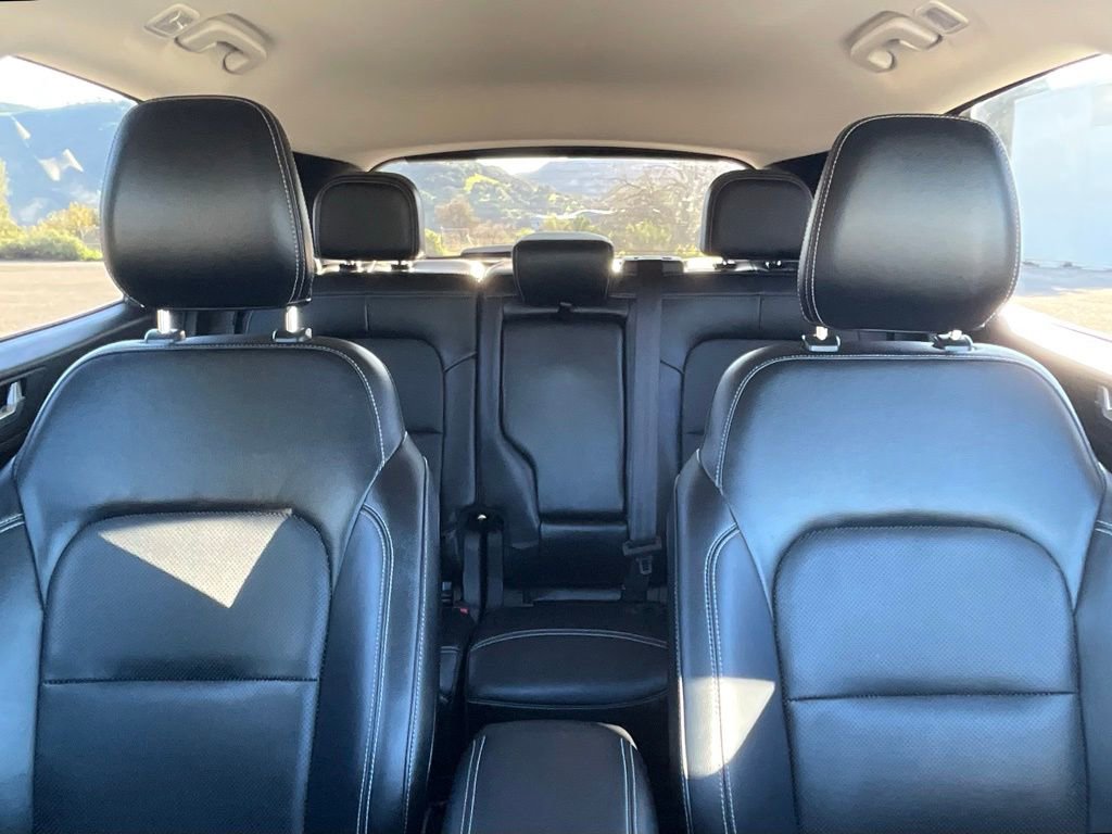 Certified 2022 Ford Escape SEL w/ Technology Package image 38