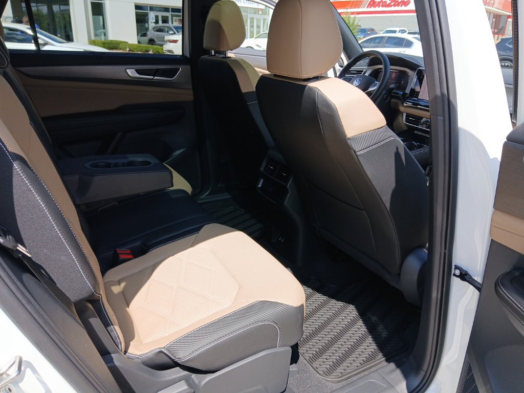 New 2026 Volkswagen Atlas Cross Sport SE FWD image 22