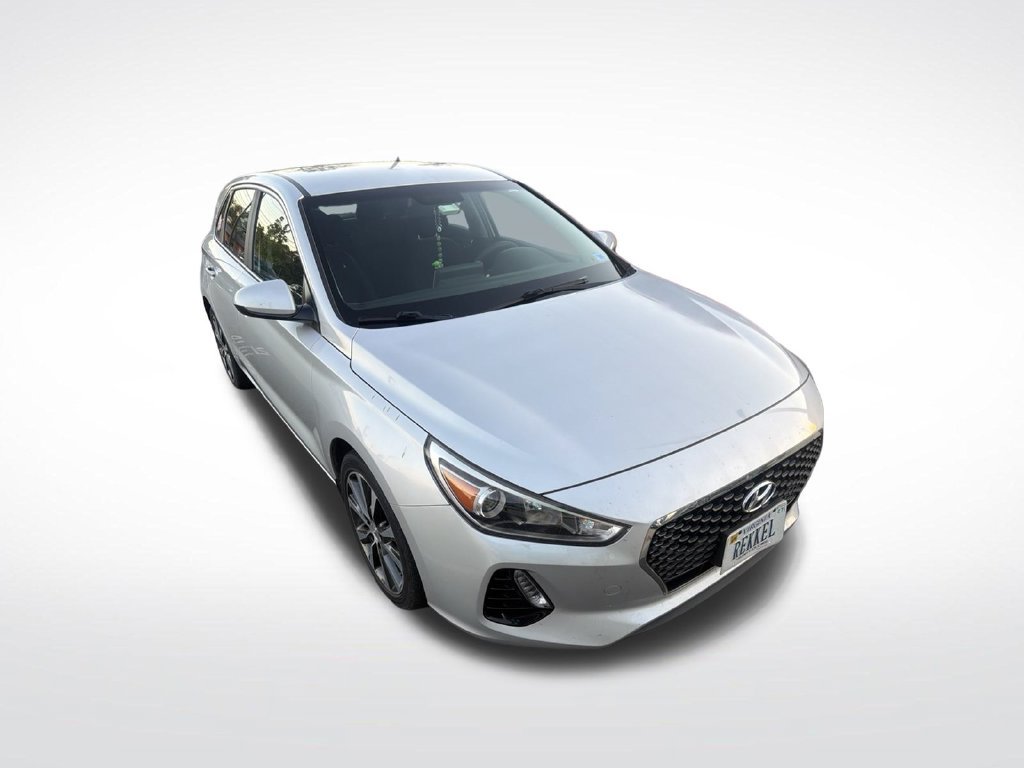 Used 2018 Hyundai Elantra GT FWD image 2