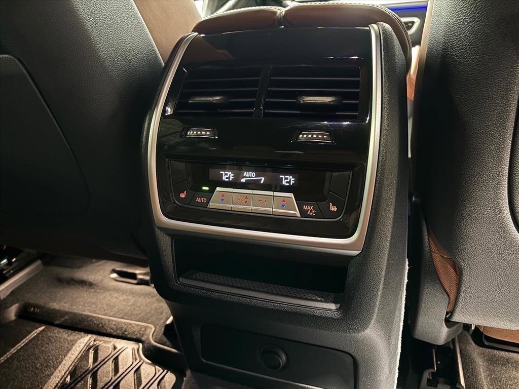 Used 2023 BMW X6 xDrive40i w/ M Sport Package image 38