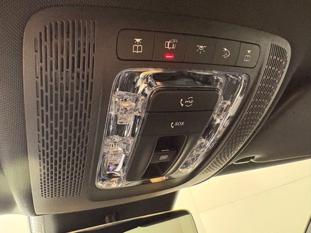 Used 2025 Mercedes-Benz CLA 250 image 38