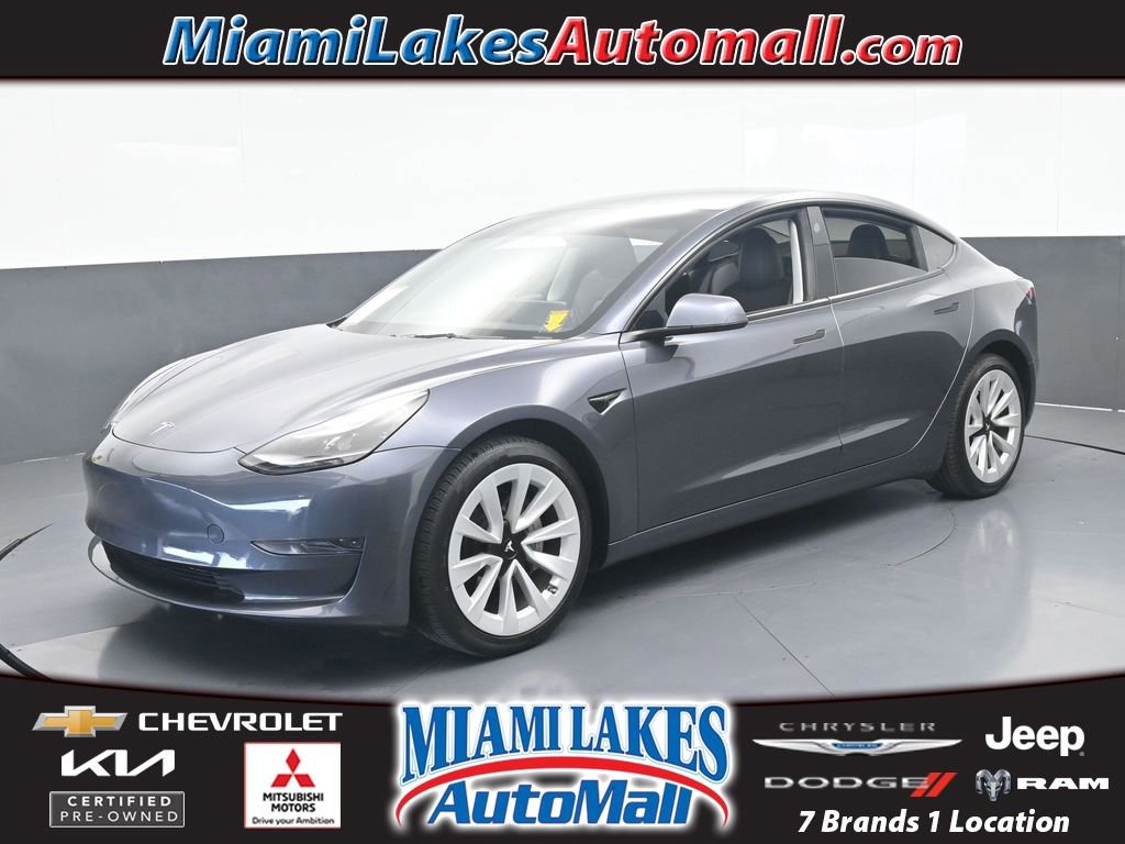 Used 2023 Tesla Model 3 Standard Range RWD image 1