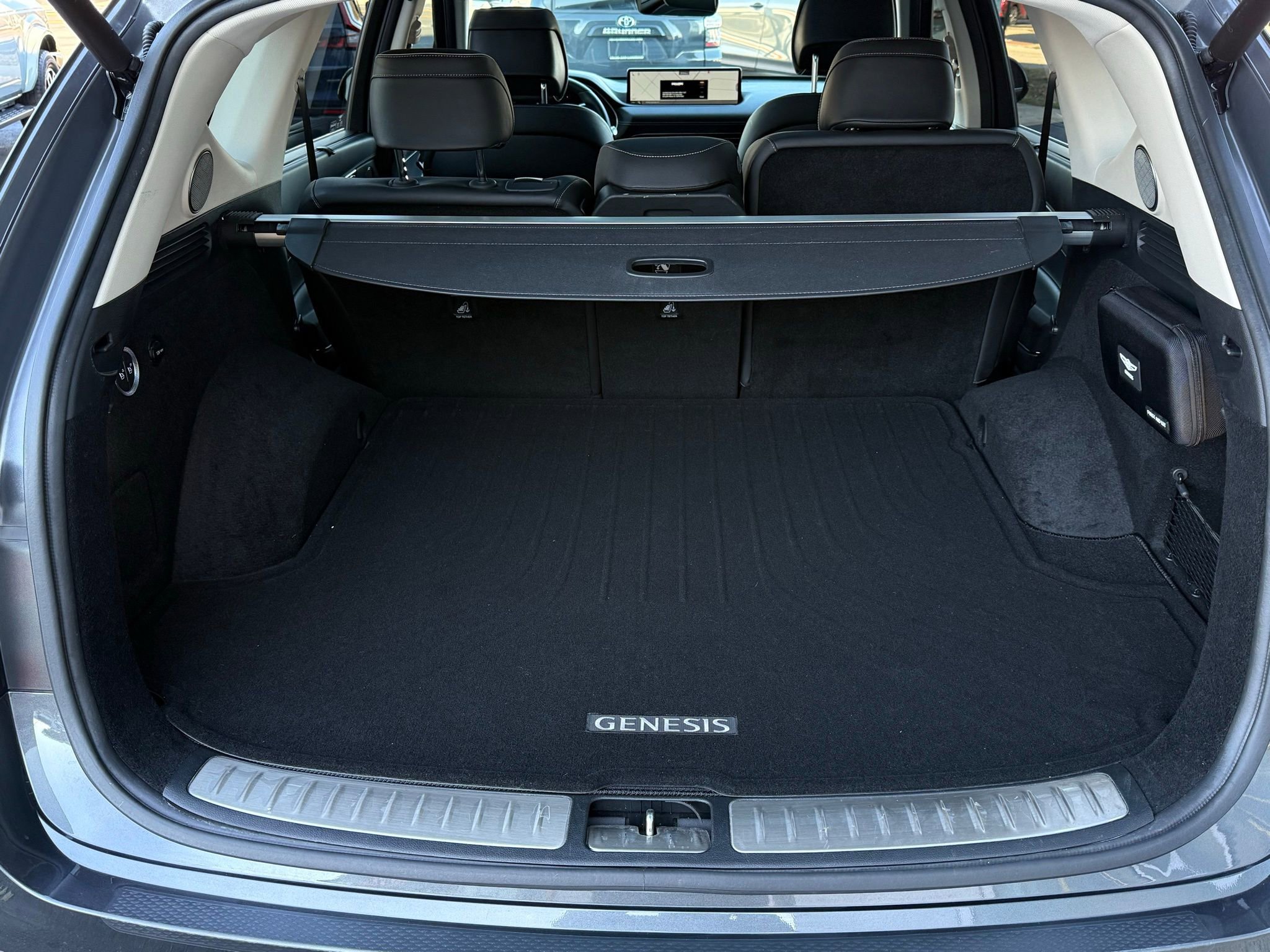 Used 2022 Genesis GV80 2.5T w/ Prestige Package 05 image 29