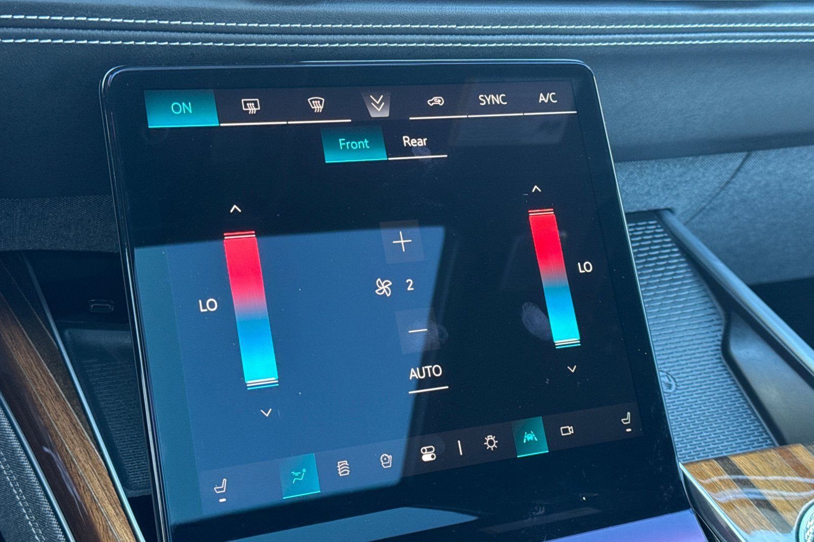 Certified 2025 Cadillac Escalade Sport Platinum AWD/4WD image 27