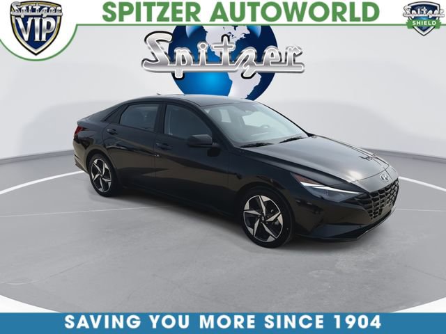 Used 2023 Hyundai Elantra SEL w/ Convenience Package image 2