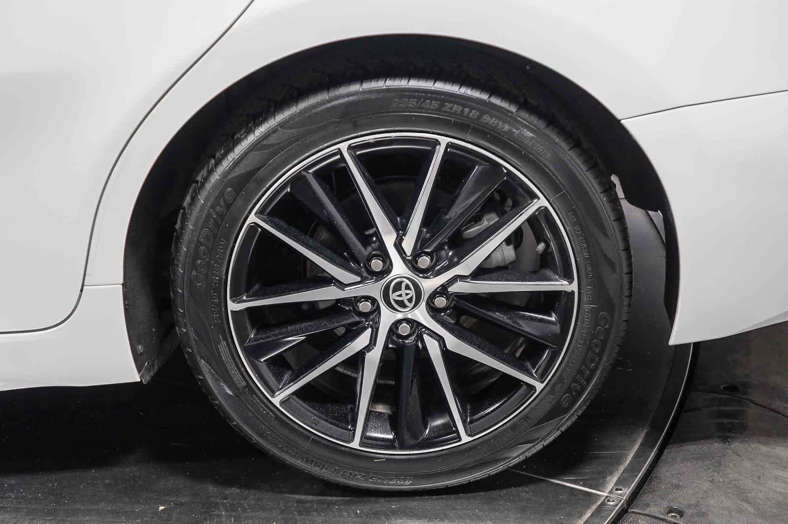 Certified 2024 Toyota Camry SE FWD image 11
