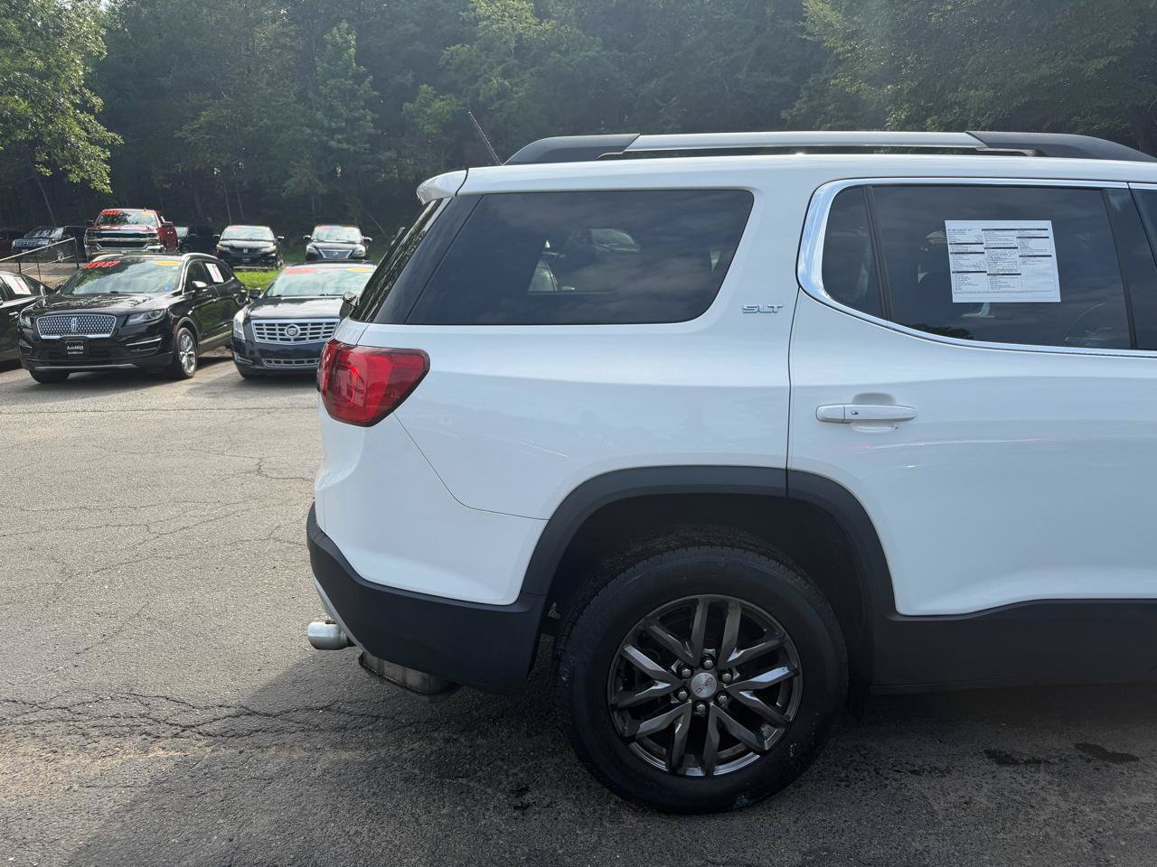 Used 2017 GMC Acadia SLT AWD/4WD image 9