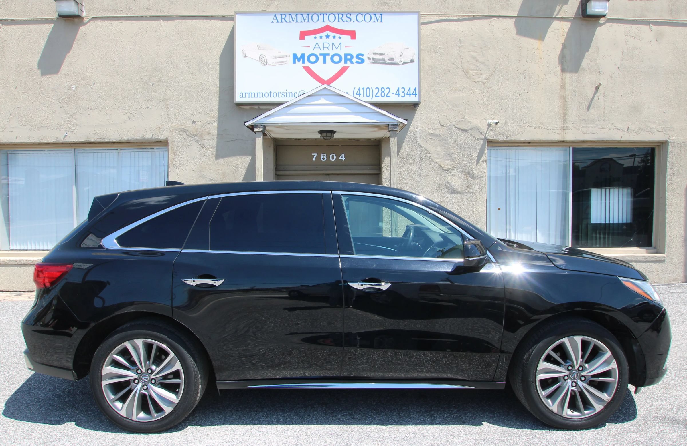 Used 2017 Acura MDX w/ Tech & Entertainment Packag AWD/4WD image 4