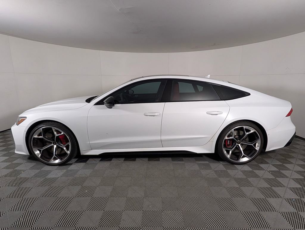 Used 2024 Audi RS 7 Performance image 2