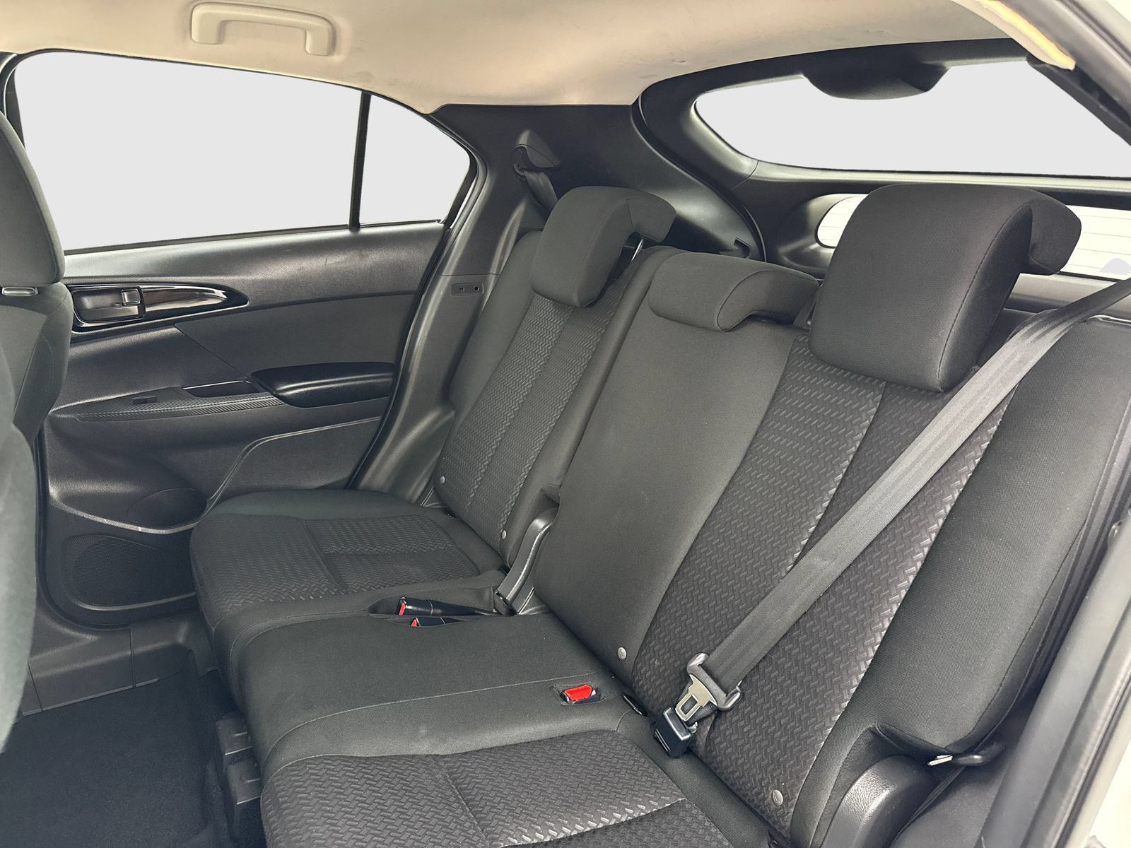 Used 2018 Mitsubishi Eclipse Cross ES FWD image 35
