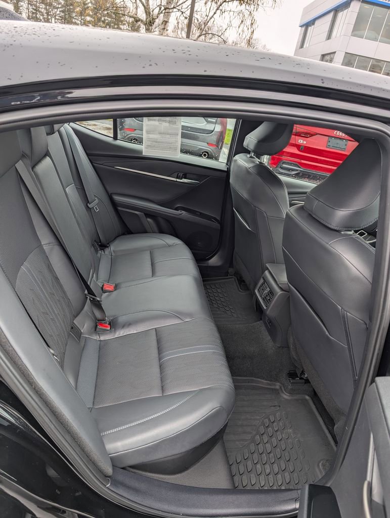 Used 2025 Toyota Camry XSE image 18