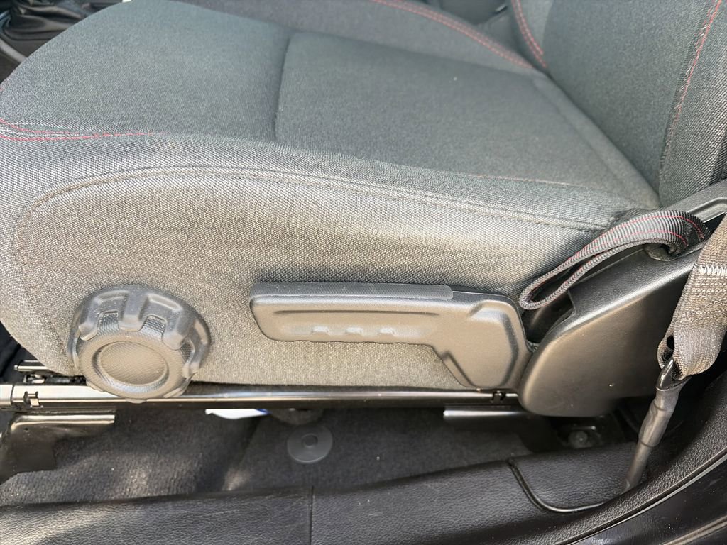 Used 2025 Jeep Wrangler Unlimited Rubicon image 12