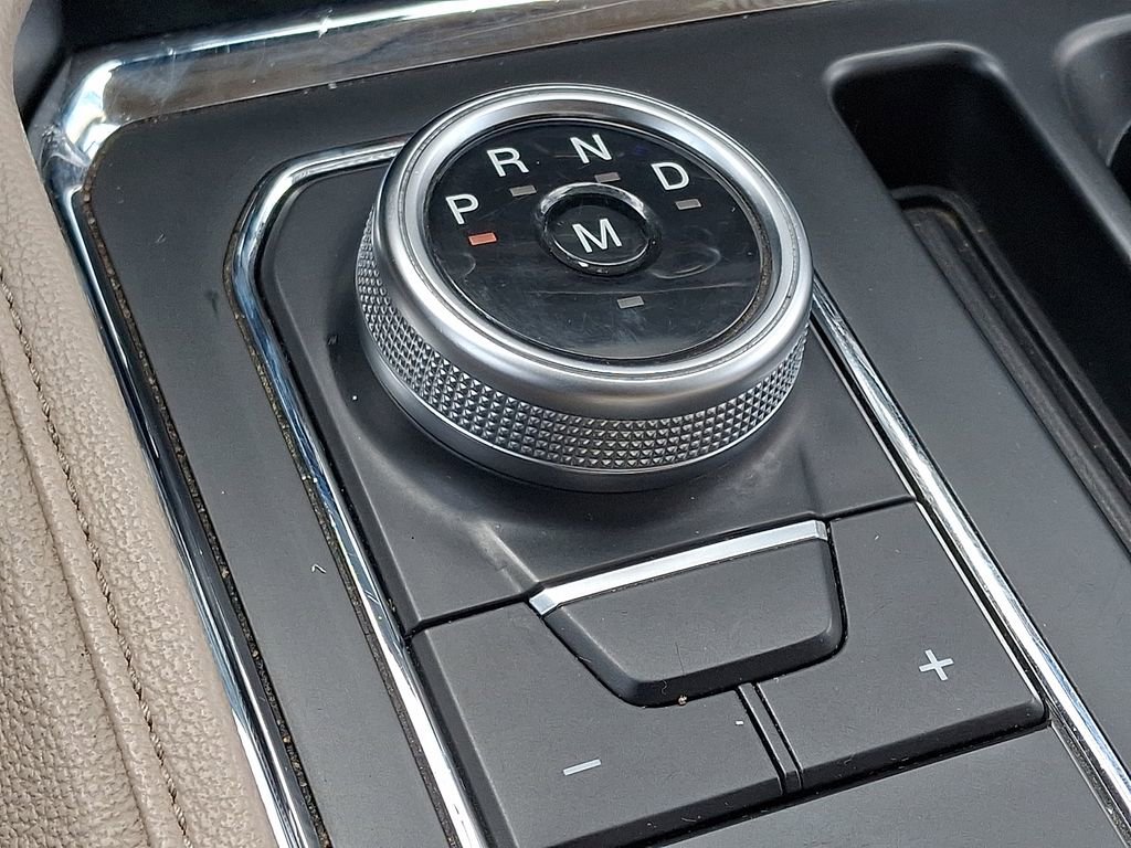 Used 2023 Ford Expedition Max XLT image 15
