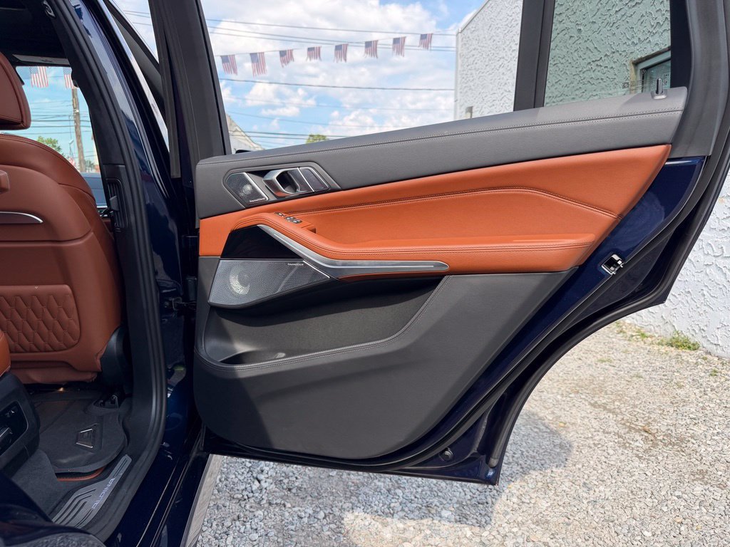 Used 2026 BMW ALPINA XB7 AWD/4WD image 35