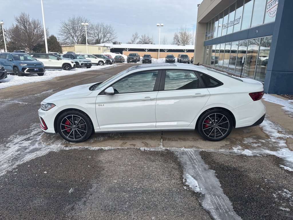 Certified 2025 Volkswagen Jetta GLI Autobahn image 5