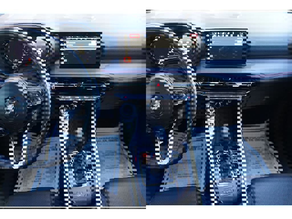 Used 2024 Dodge Hornet R/T Plus w/ Tech Pack Plus w/o Parking image 17