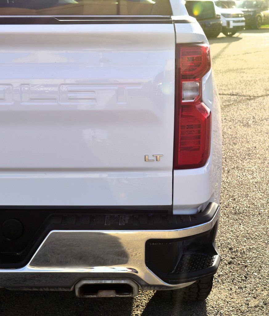 Used 2025 Chevrolet Silverado 1500 LT image 12