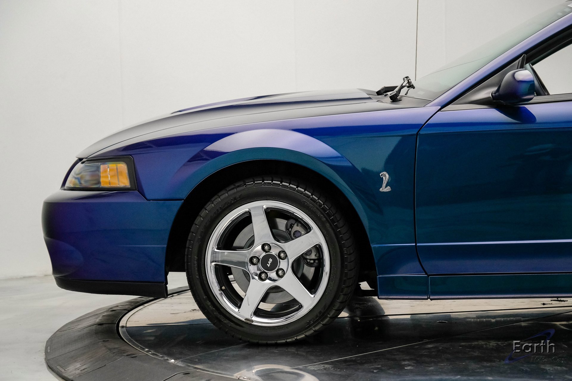Used 2004 Ford Mustang Cobra image 8