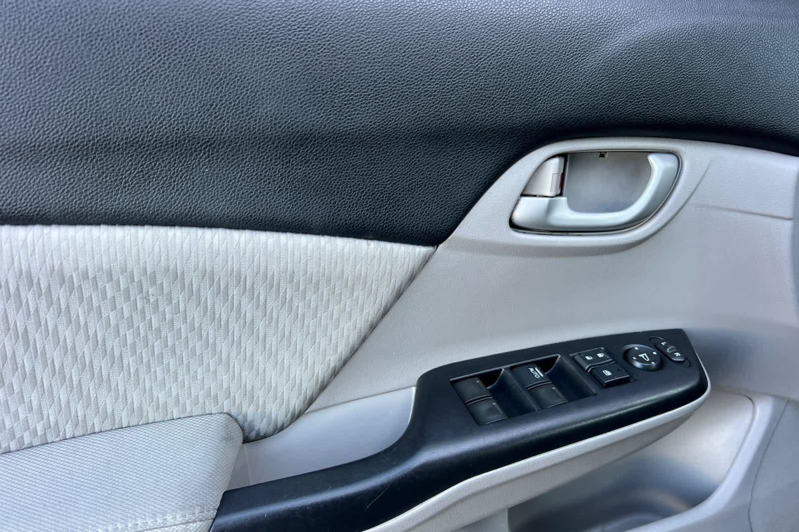 Used 2014 Honda Civic LX image 12