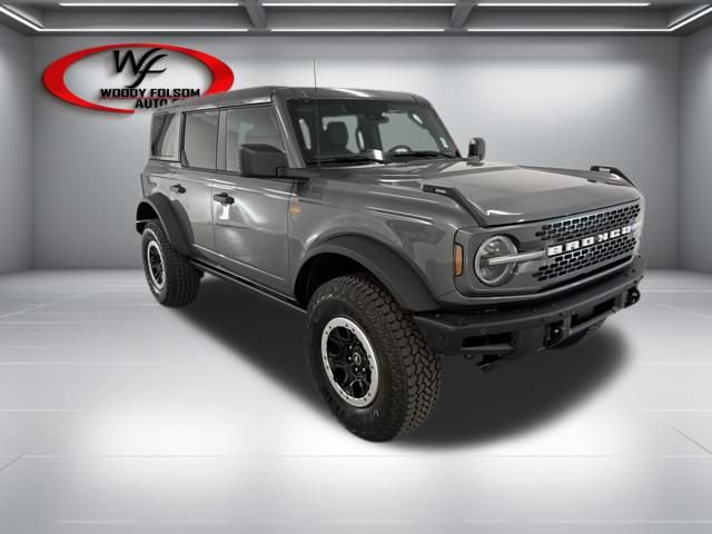 New 2026 Ford Bronco Badlands image 3