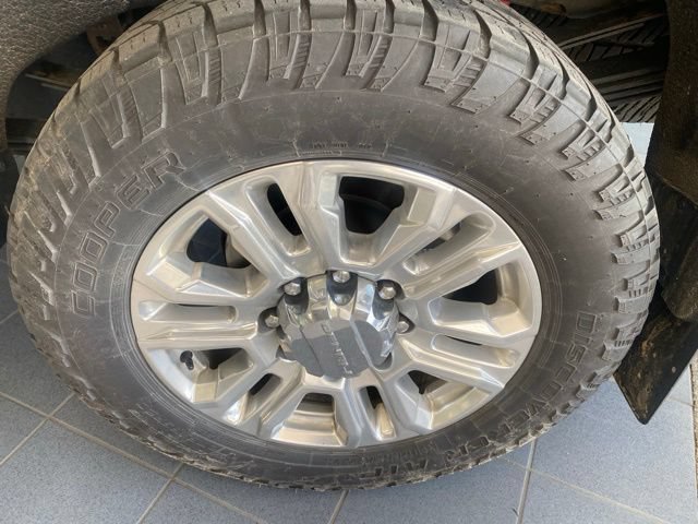 Used 2021 GMC Sierra 3500 Denali w/ Denali Ultimate Package AWD/4WD image 18