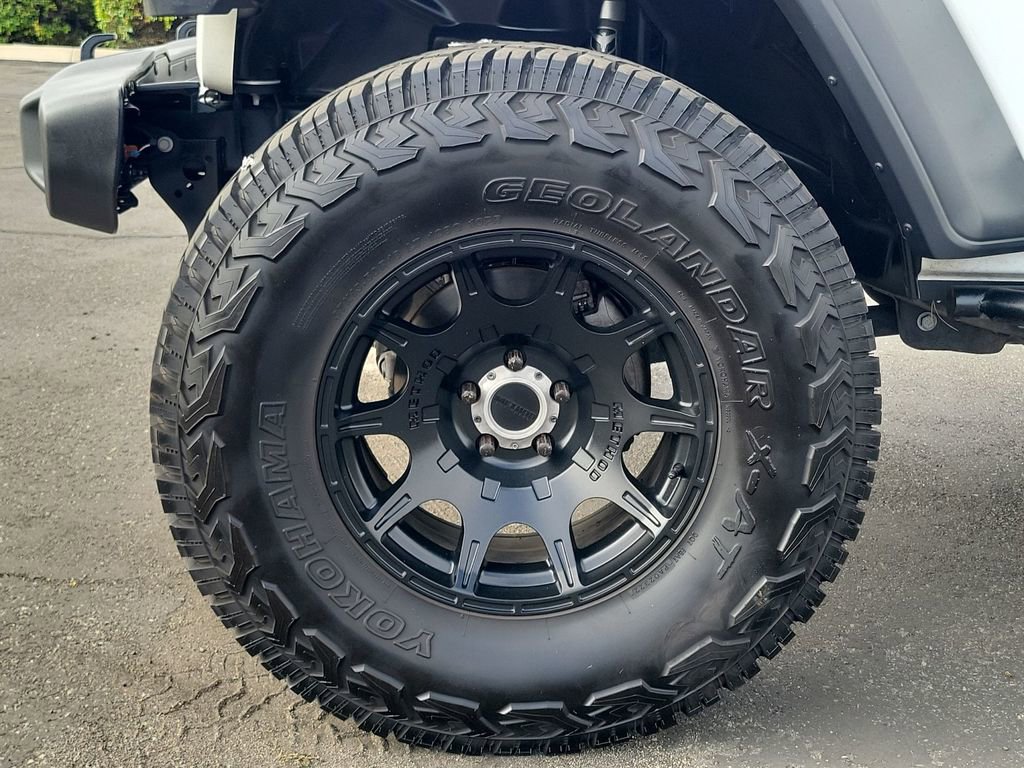 Used 2018 Jeep Wrangler Unlimited Sport S image 32