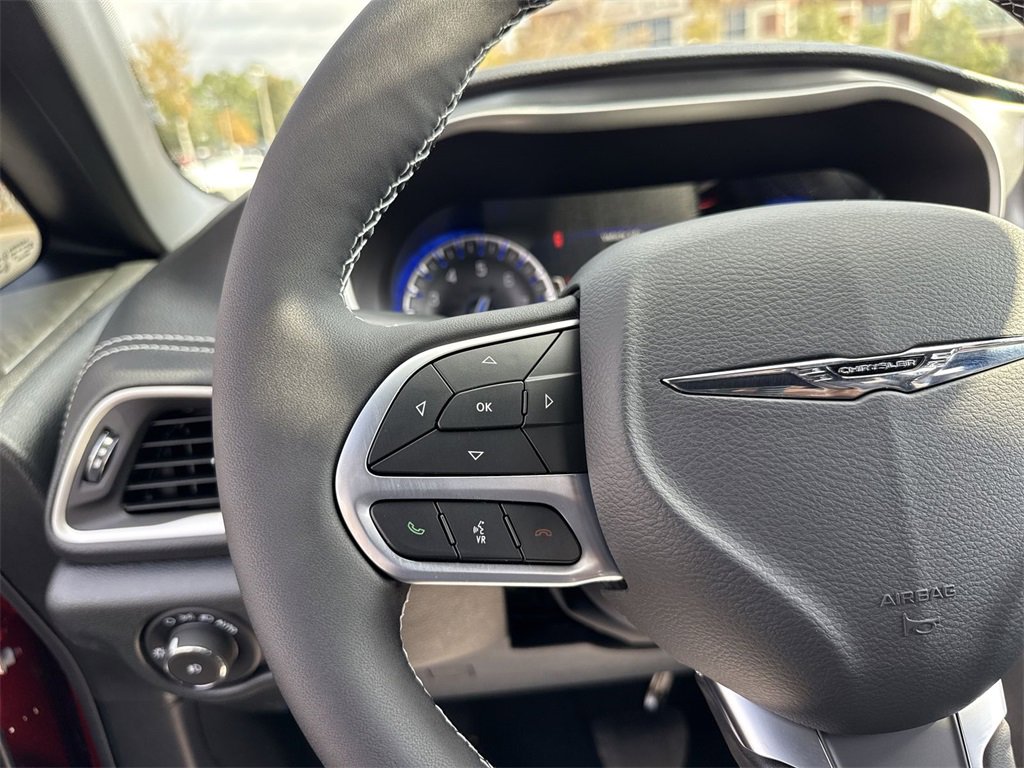 New 2026 Chrysler Pacifica Select image 15