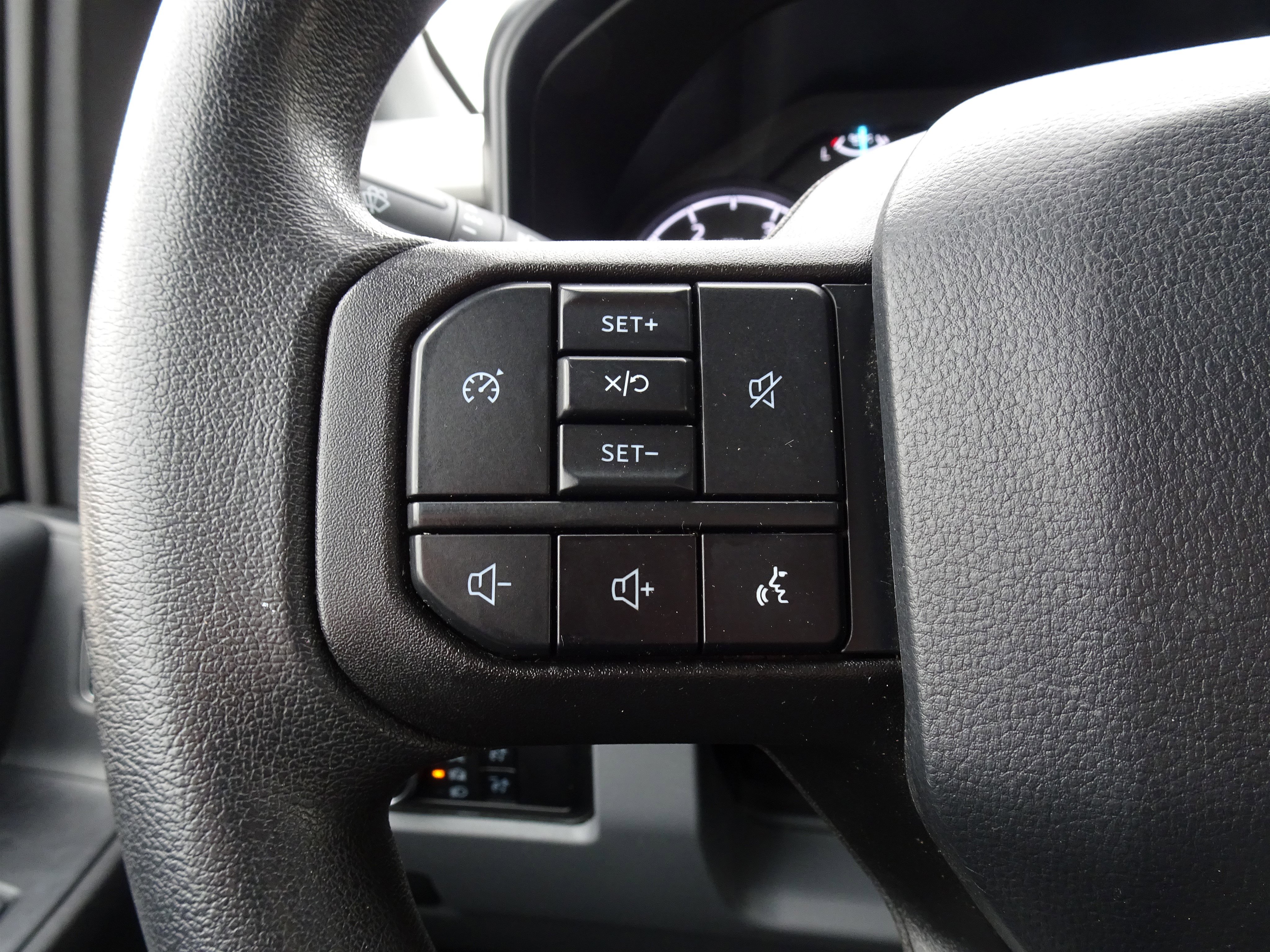 Used 2024 Ford F350 XL w/ Snow Plow Prep Package image 23