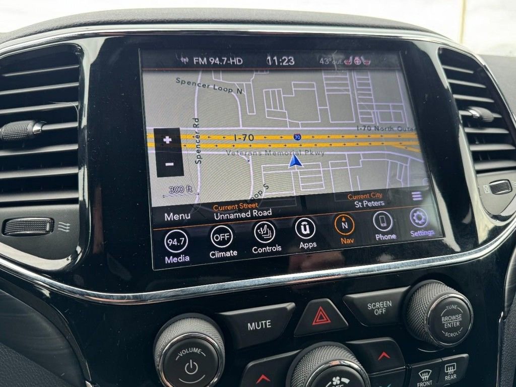 Used 2020 Jeep Grand Cherokee Altitude image 21