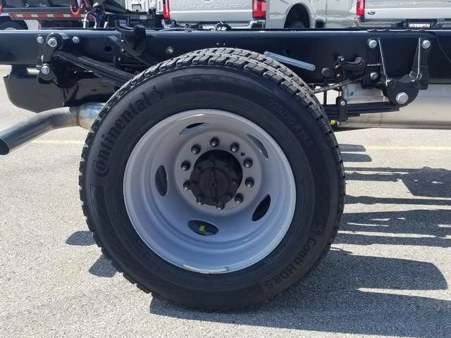 New 2026 Ford F550 4x4 Regular Cab Super Duty image 27