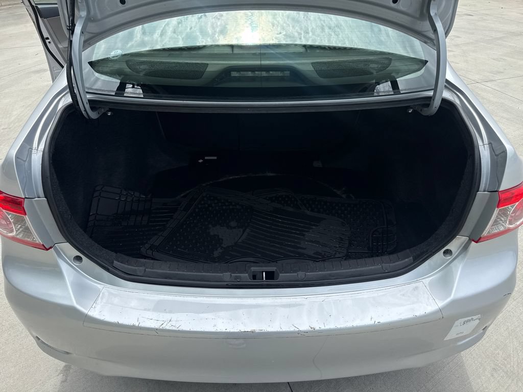 Used 2012 Toyota Corolla LE FWD image 32