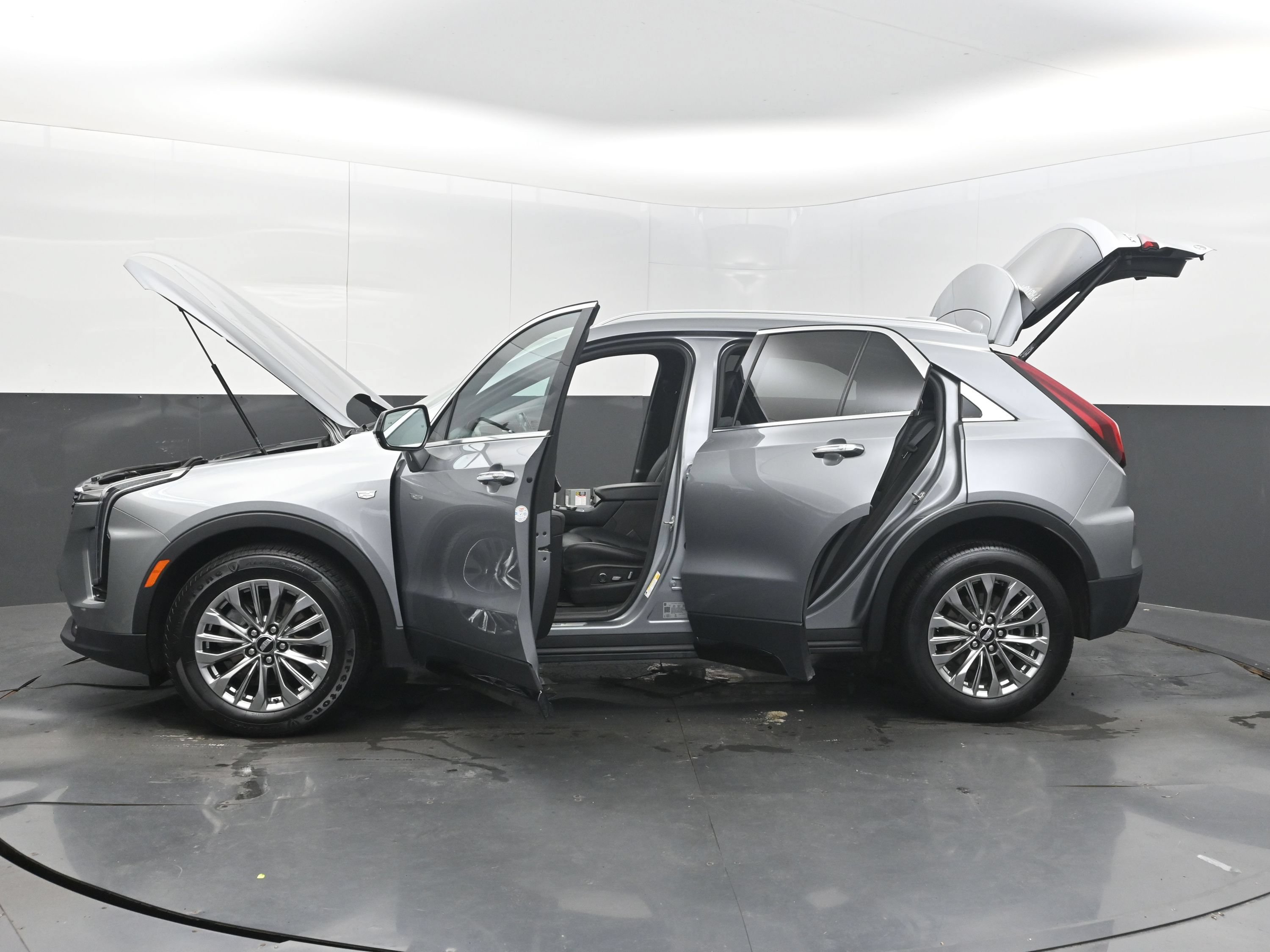 Used 2024 Cadillac XT4 Premium Luxury FWD image 35
