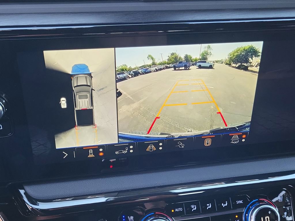 New 2025 GMC Sierra 1500 AT4 w/ AT4 Premium Package AWD/4WD image 18