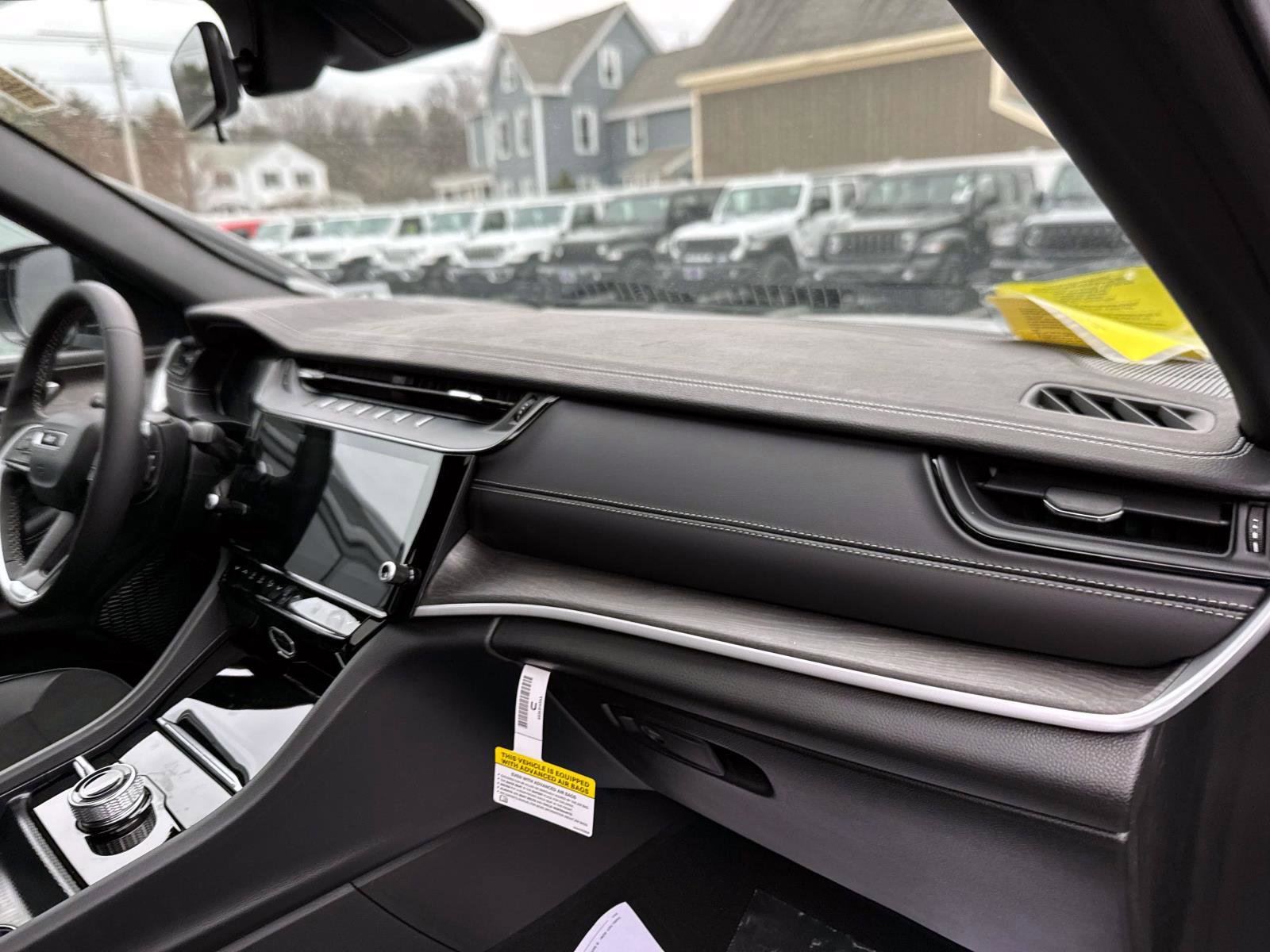 New 2026 Jeep Grand Cherokee Altitude image 6