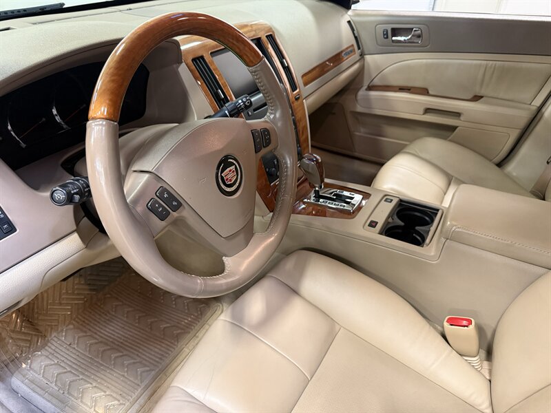 Used 2006 Cadillac STS V8 w/ Preferred Equipment Group RWD image 18