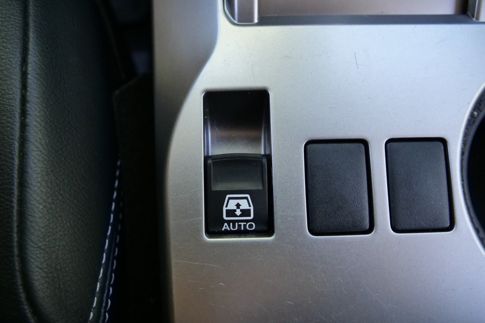 Used 2023 Toyota 4Runner Limited AWD/4WD image 15