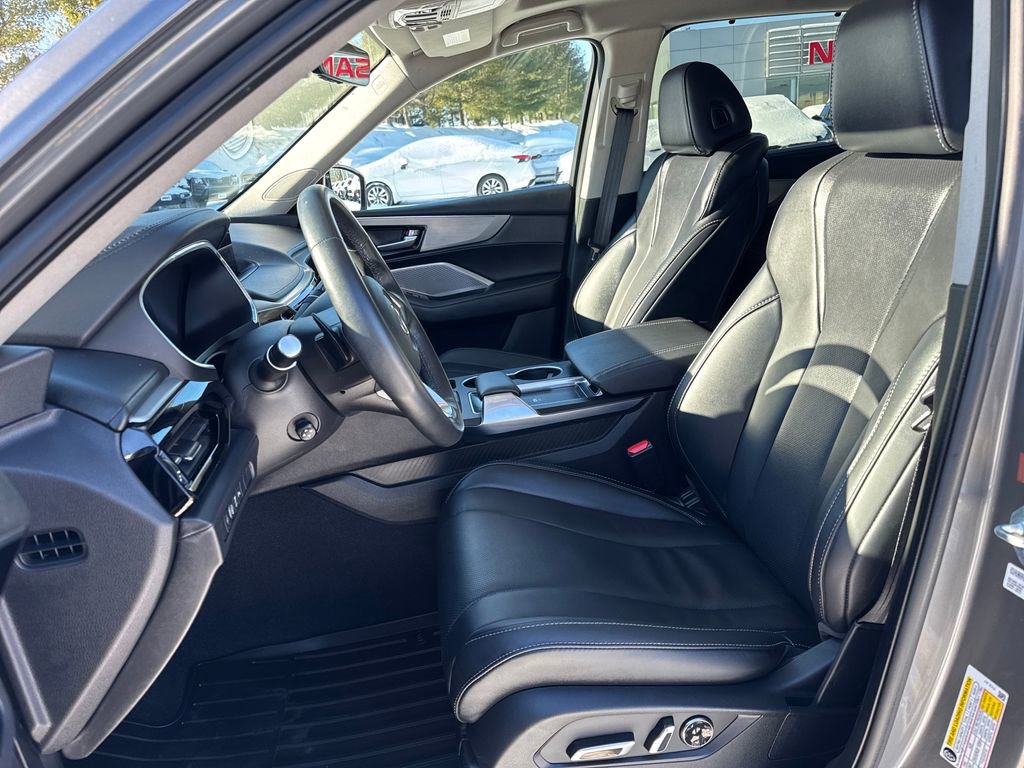 Used 2024 Acura MDX SH-AWD w/ Technology Package image 9