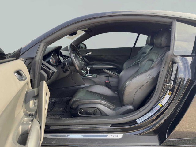 Used 2011 Audi R8 V8 image 17