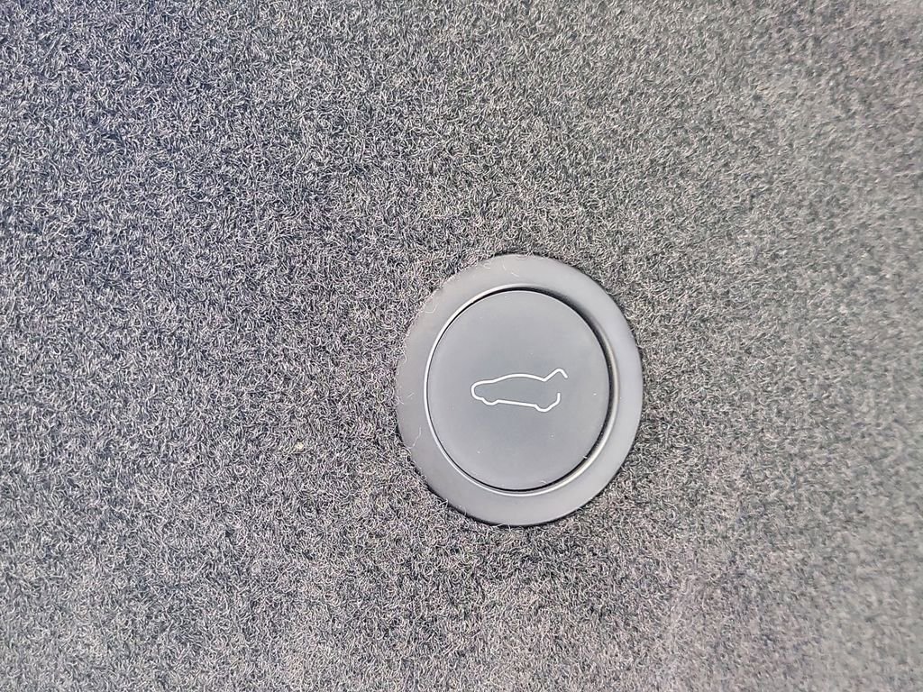 Used 2021 Tesla Model S Long Range image 18