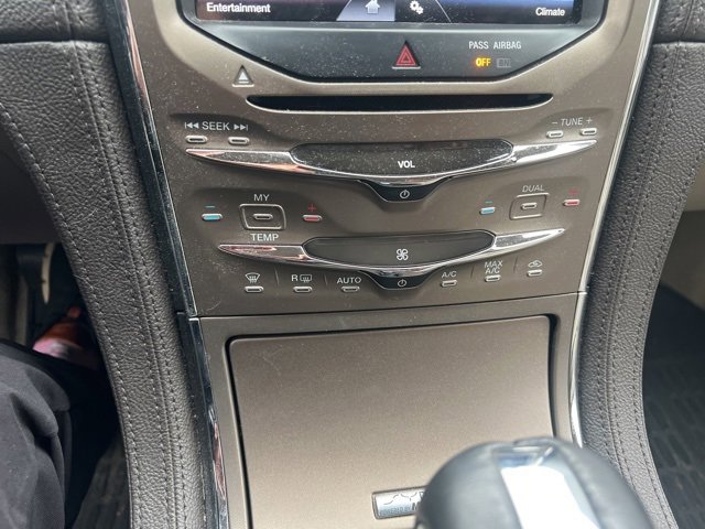 Used 2012 Lincoln MKX FWD image 13